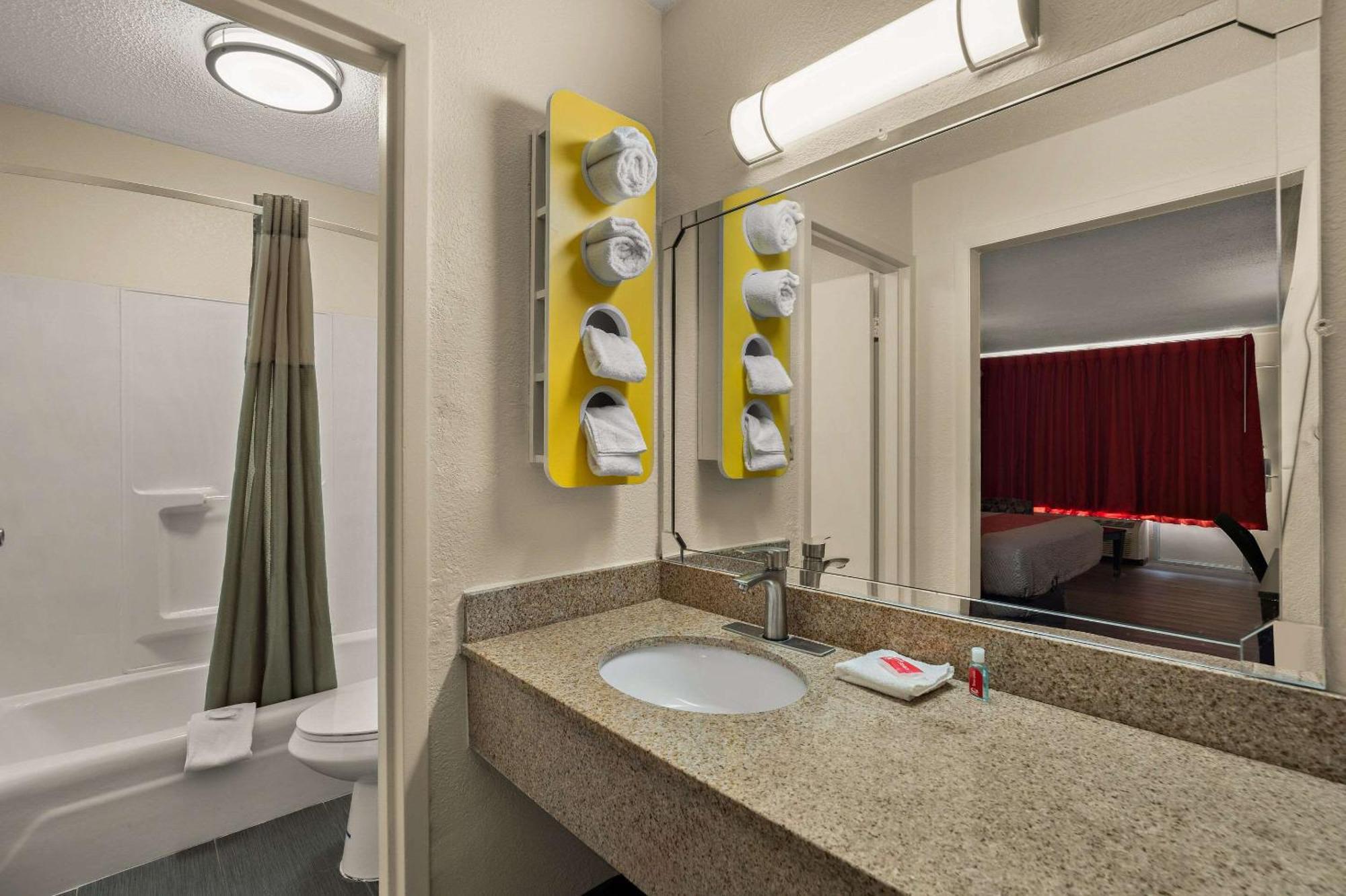 Econo Lodge イェマシー エクステリア 写真