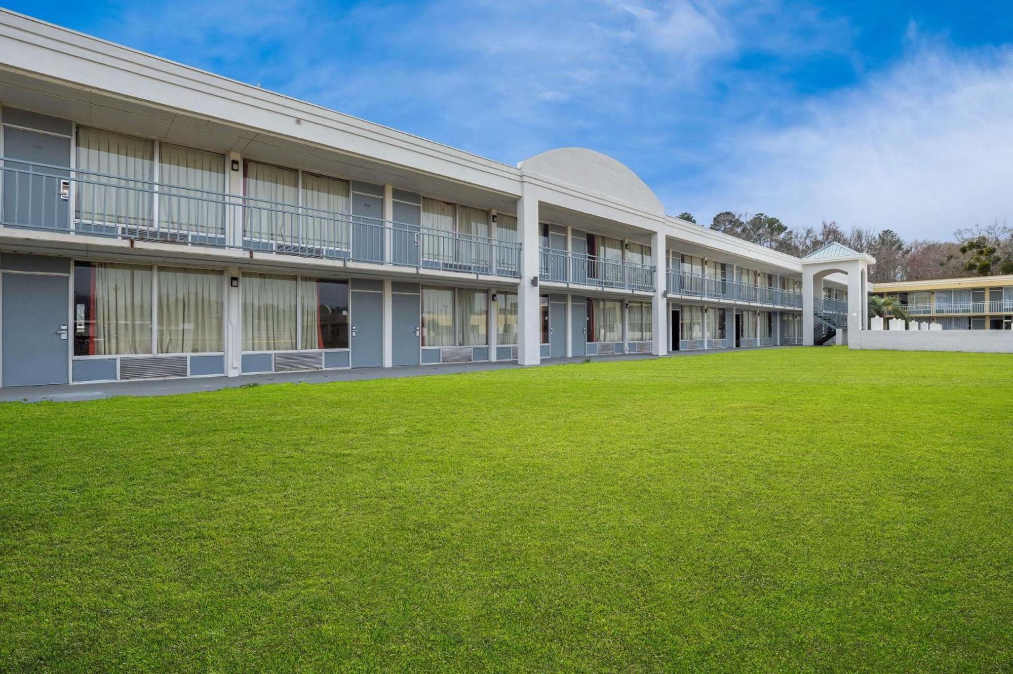 Econo Lodge イェマシー エクステリア 写真